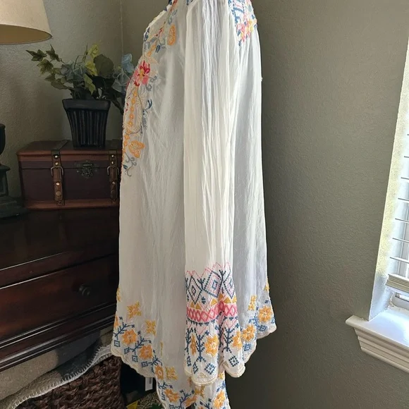 *NWT* Johnny Was Rosetta Floral Embroidered Tunic - Picture 2 of 5